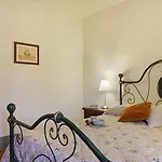 Casaglia 1-apartment With Shared Pool Apartman *